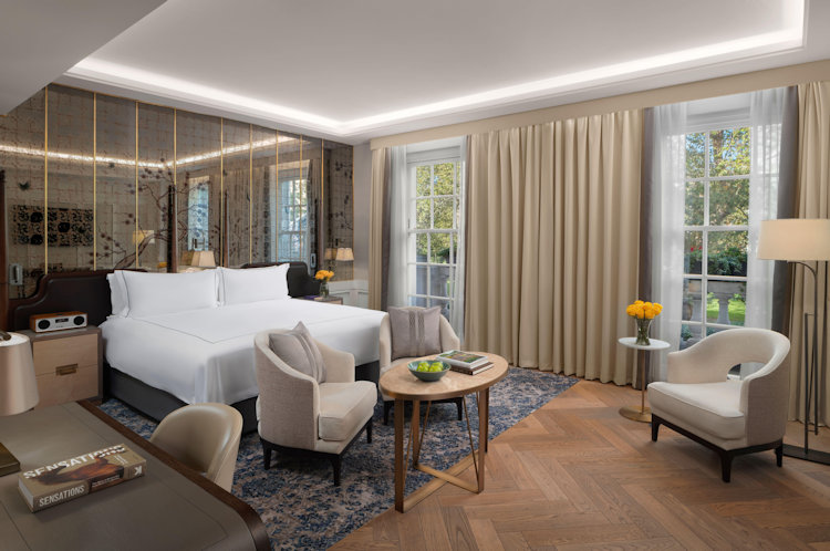 The Biltmore Mayfair suite